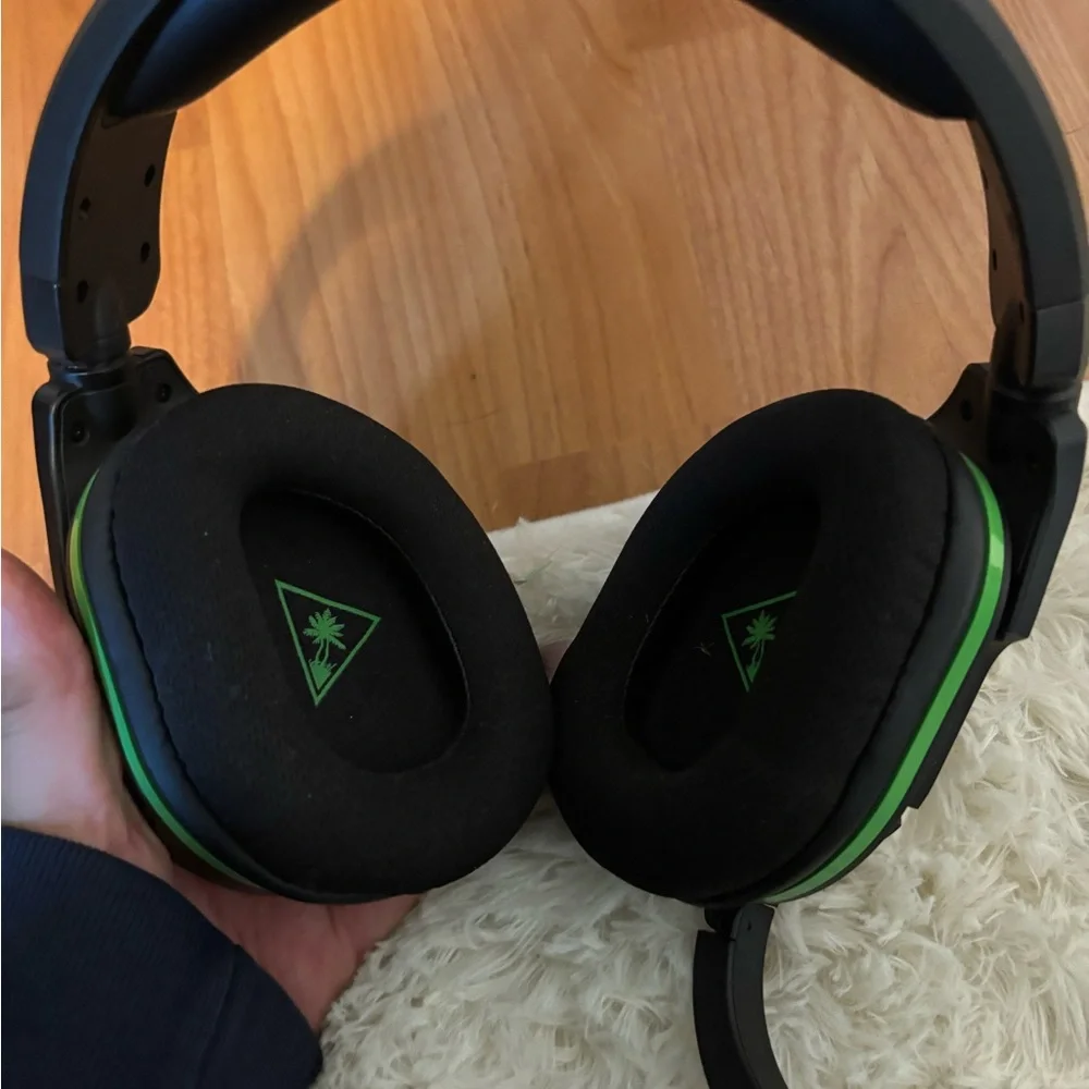 Black and Green Gaming Headset with Comfort Ear Cushions